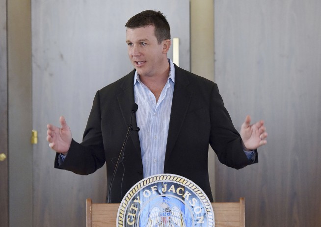 Former wrestler charged in Mississippi welfare fraud case