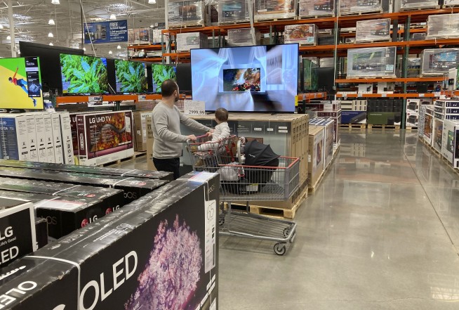 US inflation hit 8.3% last month but slows from 40-year high