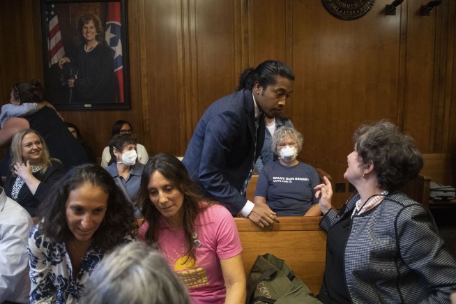 GOP silences 'Tennessee Three' Democrat on House floor for day on 'out of order' rule; crowd erupts