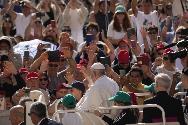 Pope Francis has scar tissue removed, hernia repaired during 3-hour abdominal surgery