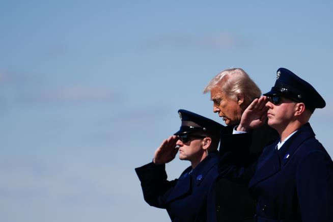 Trump pays his respects in Delaware to 6 US service members killed in the Middle East