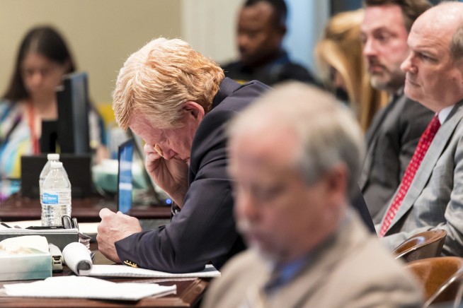 Defense at Murdaugh trial says 2 shooters; jury to see scene