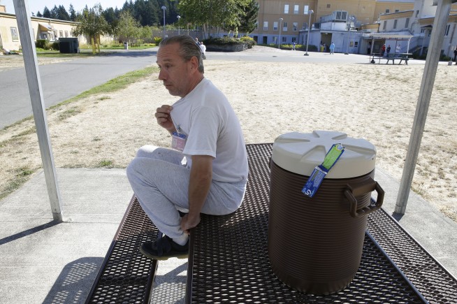 APNewsBreak: Sex offenders say island water makes them sick