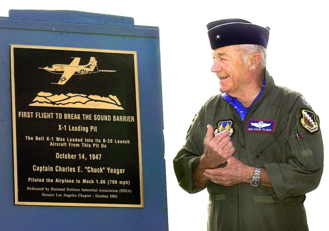 Chuck Yeager, 1st to break sound barrier, dies at 97