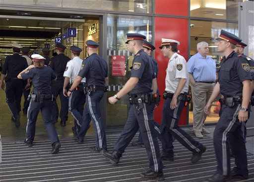 Hungary shuts down rail traffic for westward-bound migrants