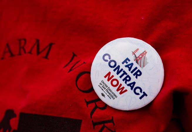 San Francisco teachers, district reach deal to end first strike in decades