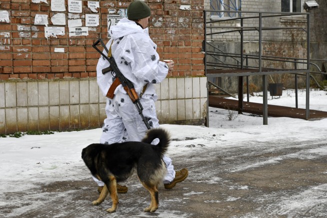 Russia rejects UK claim of trying to replace Ukraine leader