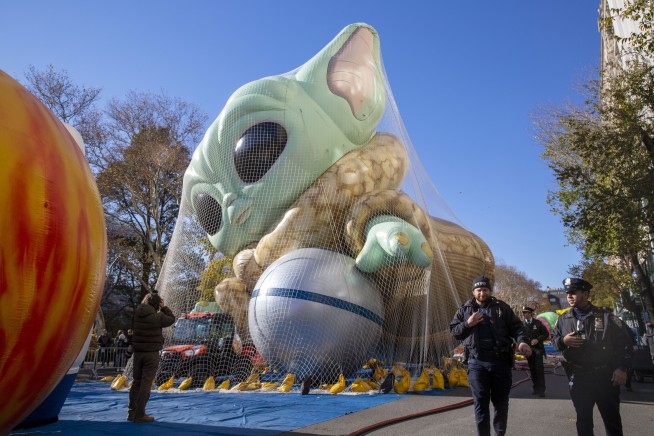 Macy's Thanksgiving parade returns, with all the trimmings
