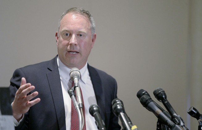 Attorney: Hernandez hinted at suicide weeks before his death