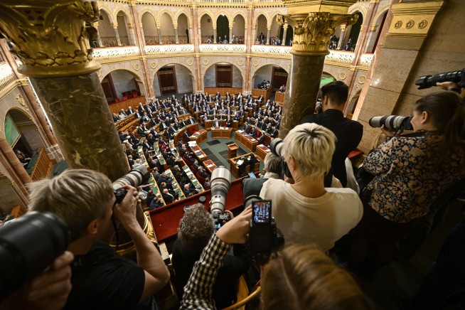 Hungary's parliament ratifies Sweden's NATO bid, clearing the final obstacle to membership