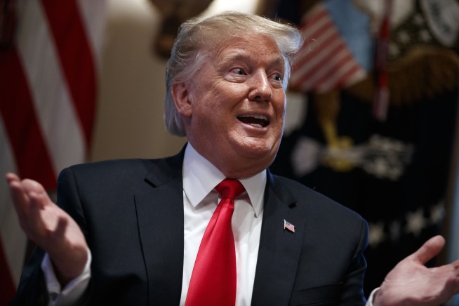 Day 13: New Congress, same old impasse over Trump's wall