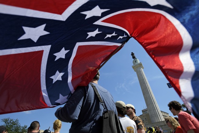 Judge rejects effort to block Confederate statue's removal