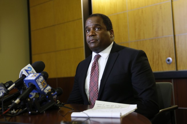 Teen to face murder charge as adult in officer's slaying