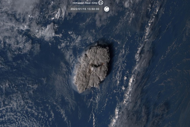 Flights sent to assess Tonga damage after volcanic eruption
