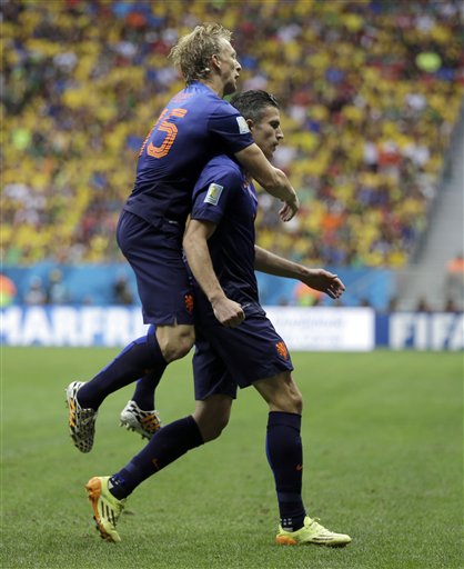 Netherlands beats host Brazil 3-0 to finish 3rd