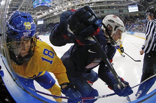 US women coast past Sweden 6-1 in Olympic hockey