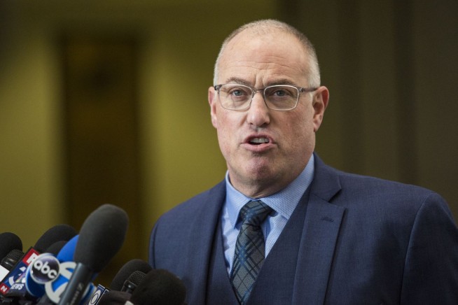 The Latest: Official: R. Kelly posted bail, due for release