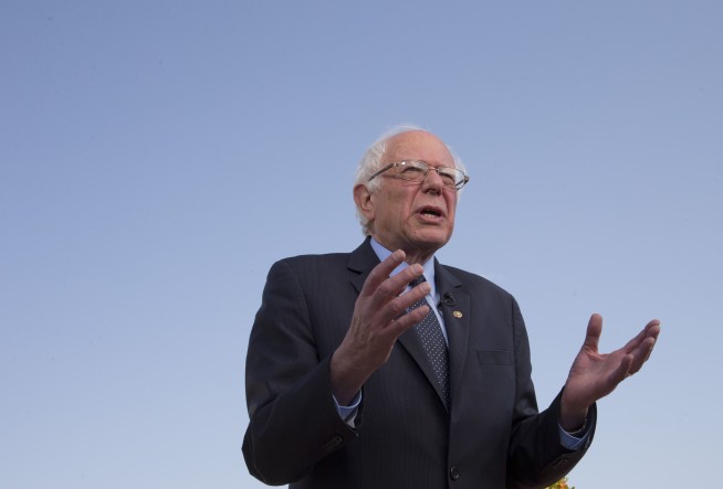 Pope: Sanders encounter sign of good manners, 'nothing more'