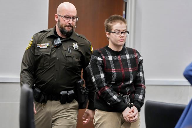 Wisconsin judge sends Slender Man attacker back to mental health institution after group home escape