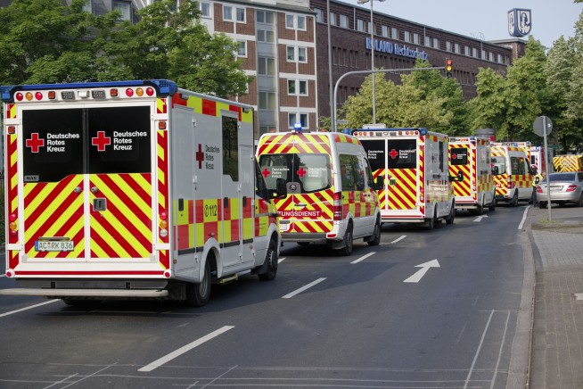3 World War II bombs are defused in a German city's biggest postwar evacuation
