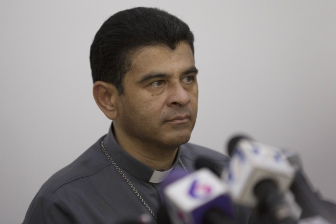 Nicaraguan Bishop Rolando Álvarez and 18 priests arrive in Rome from prison, guests of Vatican