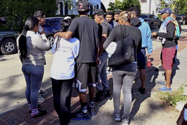 Migrants sue Florida governor over Martha's Vineyard flights