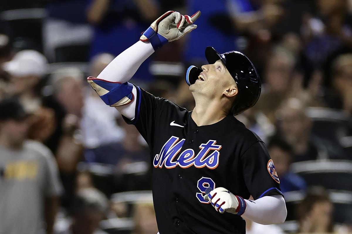 Mauricio shines in MLB debut, Senga strikes out 12 as Mets cool off  1st-place Mariners 2-1