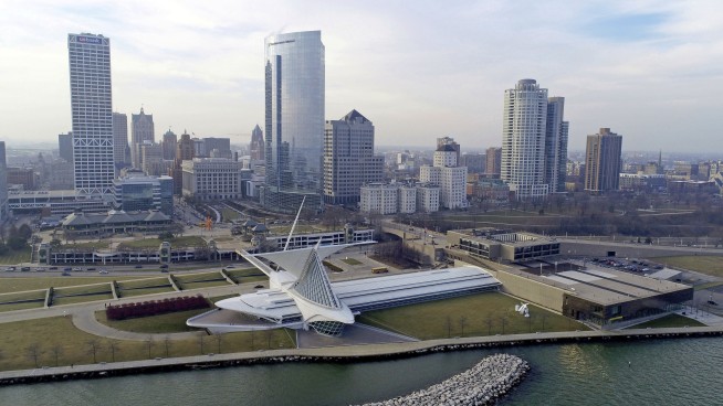 Dems pick Milwaukee for 2020 convention over Miami, Houston