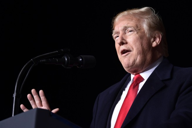 Trump calls on media to end 'hostility' after thwarted bombs