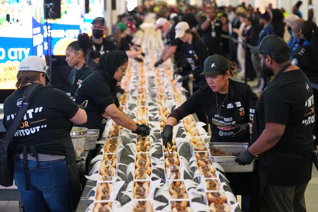 Longest line at Philly airport? Cheesesteaks, not security