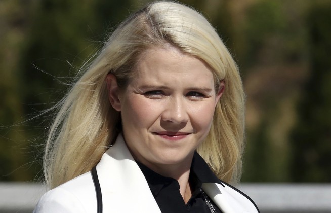 Elizabeth Smart says she was sexually assaulted on flight