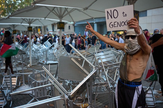 Marches in Rome, Barcelona and Madrid protest Israel's military campaign in Gaza