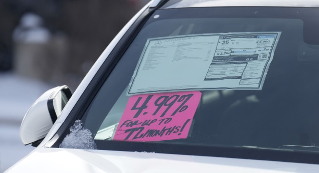 How rising prices for restaurants, car repair and other services kept inflation up last month