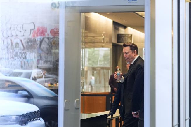 Elon Musk defends himself against accusations of misconduct leading up to Twitter takeover