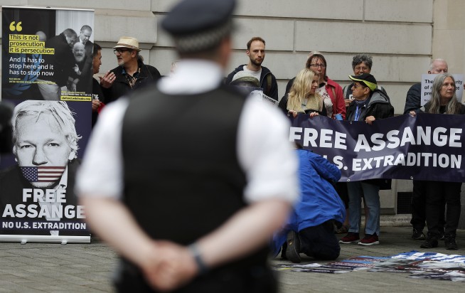 US extradition case against Assange set for next year