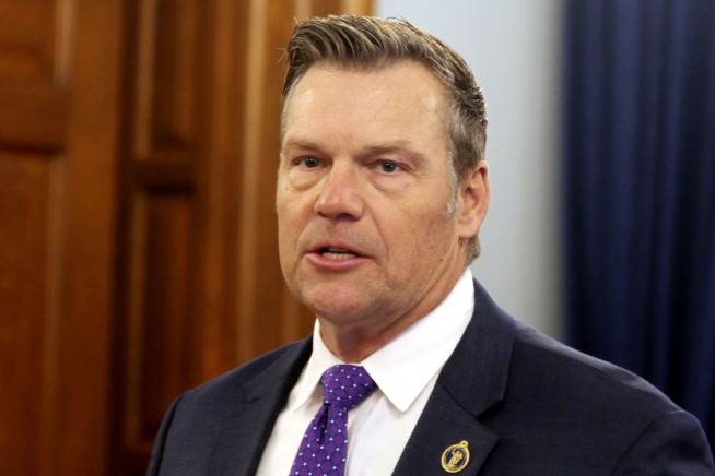 Missouri, Kansas judges temporarily halt much of President Biden's student debt forgiveness plan