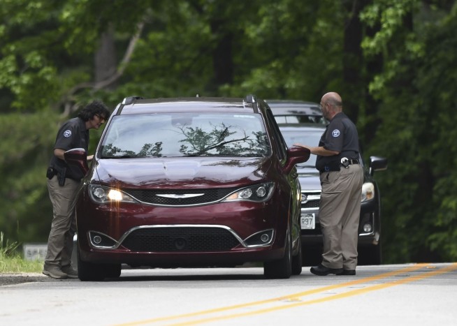 Authorities eyeing whether a kitchen job had a role in the 'Devil in the Ozarks' prison escape