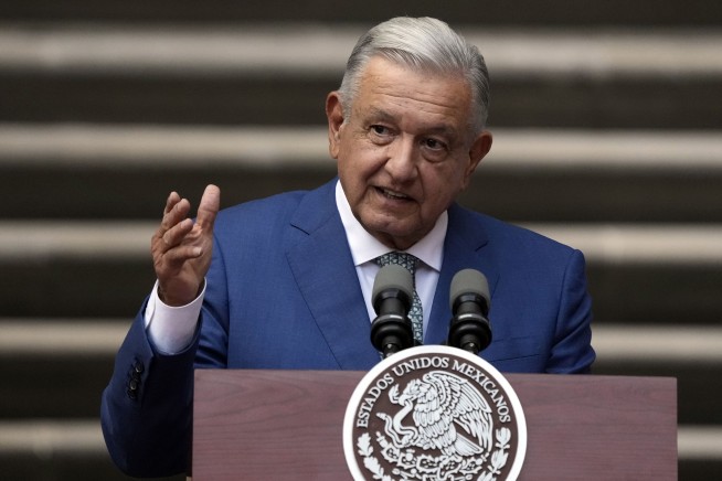 Some GOP candidates want to use force against Mexico to stop fentanyl. Experts say that won't work