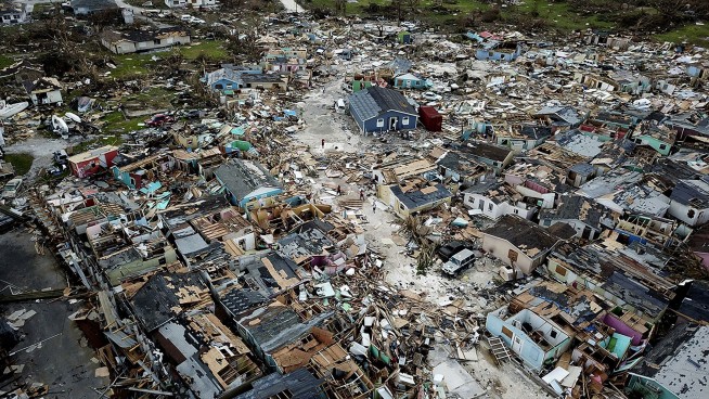 Hurricane death toll in Bahamas at 30 as aid begins to land