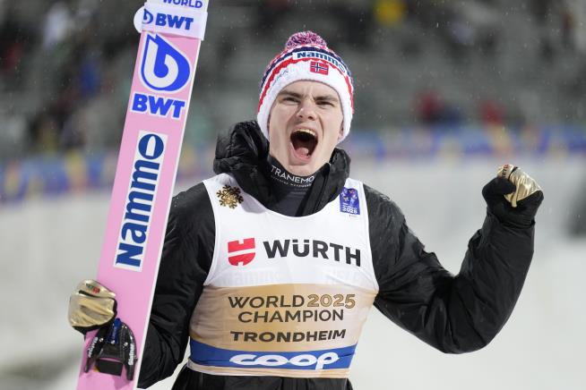 Norwegian ski jumpers Lindvik and Forfang have been suspended as suit ...