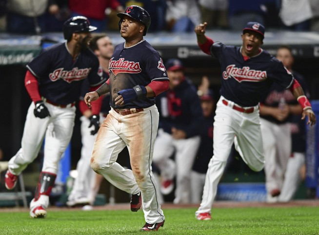 Catch 22: Indians rally, win AL-record 22nd straight game