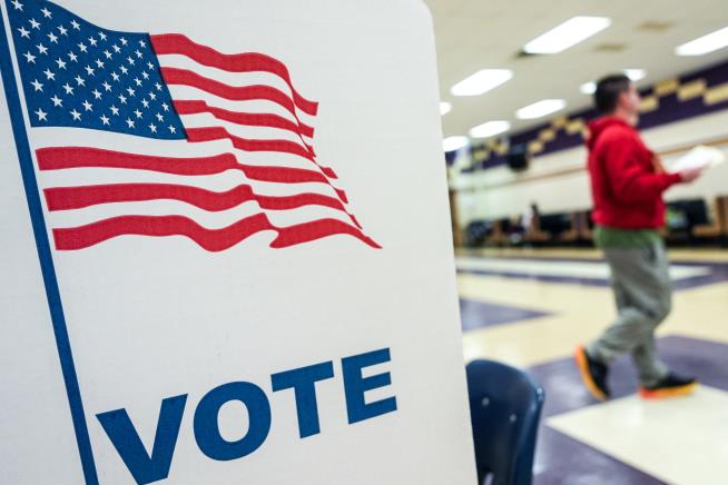 Virginia Supreme Court strikes down Democrats' redrawn US House maps, giving Republicans a win