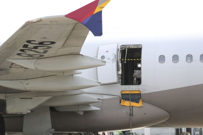 South Korean arrested for opening plane emergency exit door, faces up to 10 years in prison