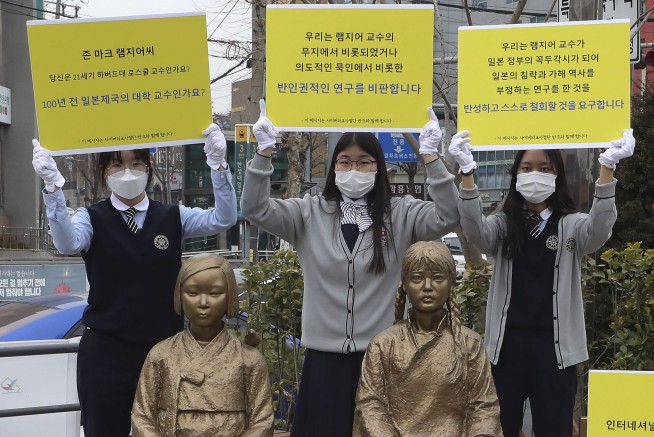 Harvard professor ignites uproar over 'comfort women' claims