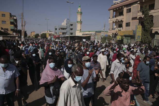 Sudanese rally against army tightening grip on power; 5 dead