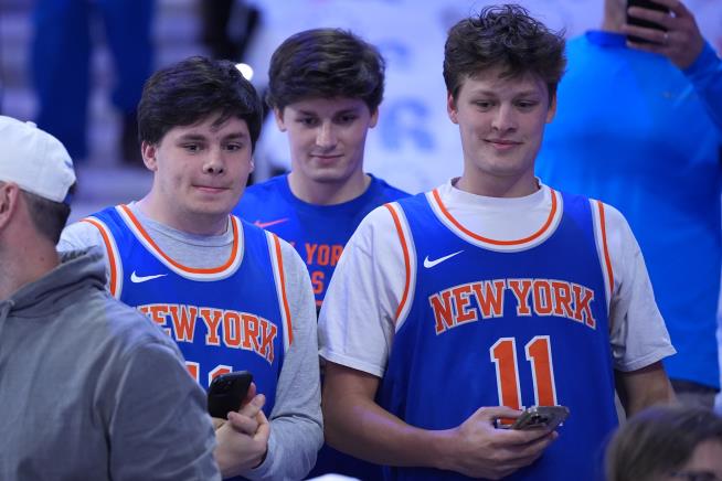 Spike Lee, Timothée Chalamet and non-famous Knicks fans enjoy a Game 3 win in Philly