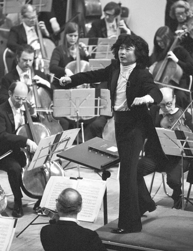 Acclaimed Japanese conductor Seiji Ozawa, who led the Boston Symphony Orchestra, dies at age 88