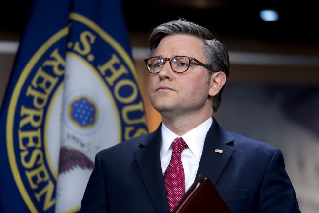 Congress approves short-term extension to avoid shutdown, buy more time for final spending agreement