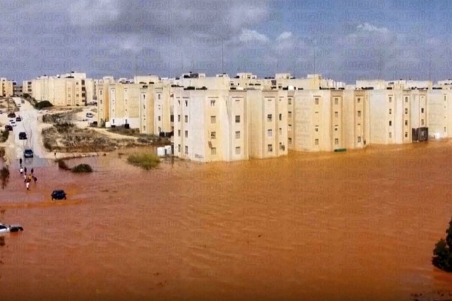 Flooding in Libya leaves 2,000 people feared dead and more missing after storm collapsed dams