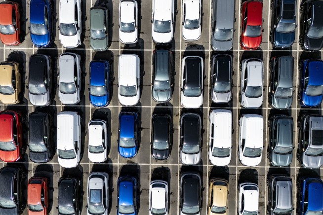 Jaguar and Land Rover maker pauses shipments to US as it develops post-tariff plans